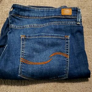 Women's Levi Signature Modern Slim cuffed jeans